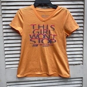 Skechers V Neck Tee size Large